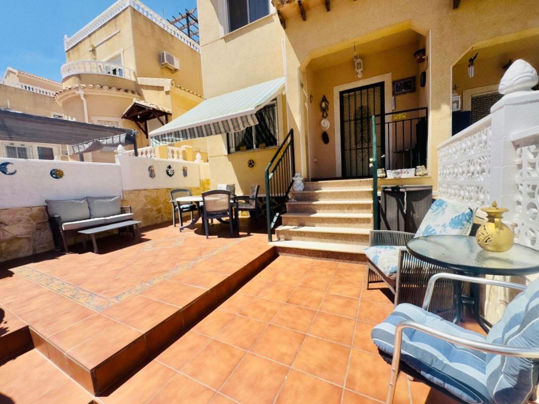 Properties for sale and rent in Spain photo 5