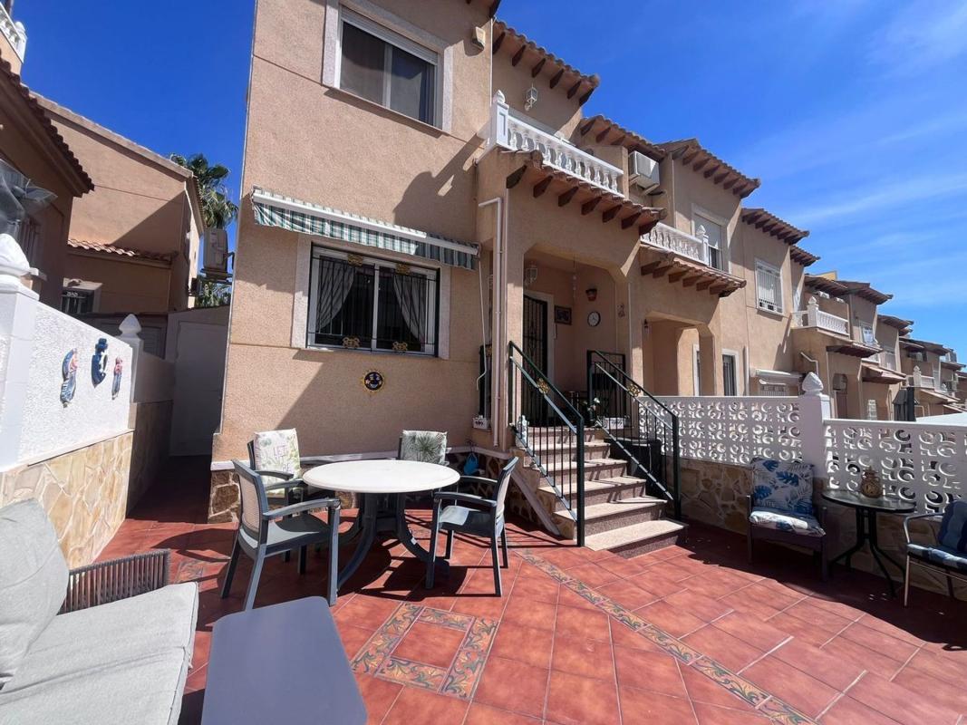 Properties for sale and rent in Spain photo 1