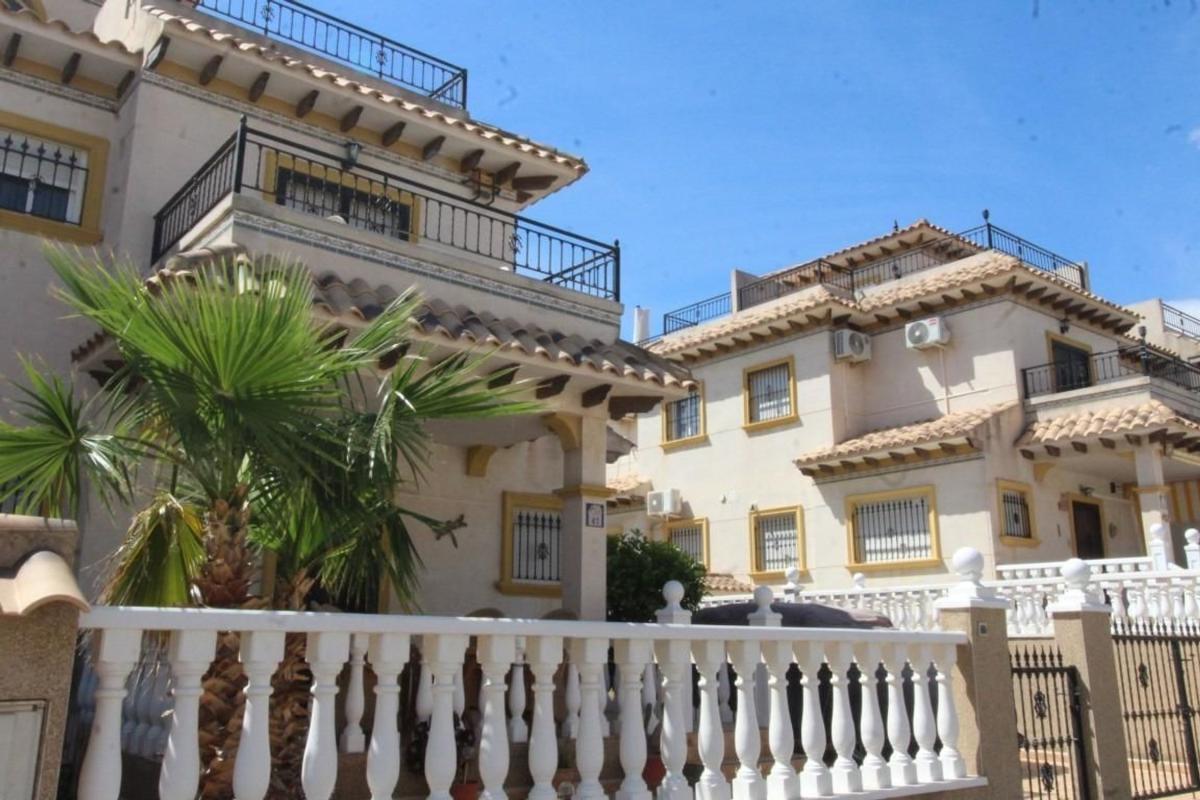 Properties for sale and rent in Spain photo 2