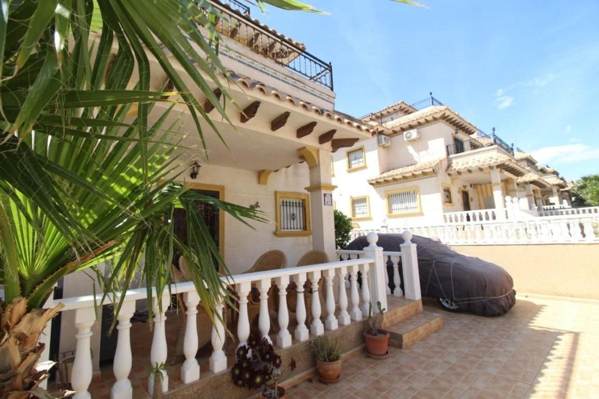 Properties for sale and rent in Spain photo 3