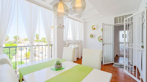 Ático en venta en Ático en Calle Almohabenos, Los Balcones y los Altos, Orihuela, Orihuela thumbnail 1