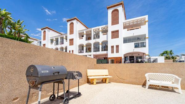 Ático en venta en Ático en Calle Almohabenos, Los Balcones y los Altos, Orihuela, Orihuela thumbnail 2