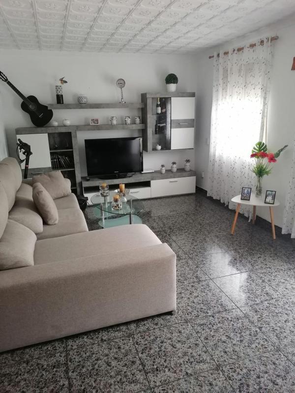 Venta de piso en Piso en Calle Cronista Figueras Pacheco, 16, Colonia Requena - Virgen del Carmen, Alicante / Alacant, Alicante / Alacant
photo 1