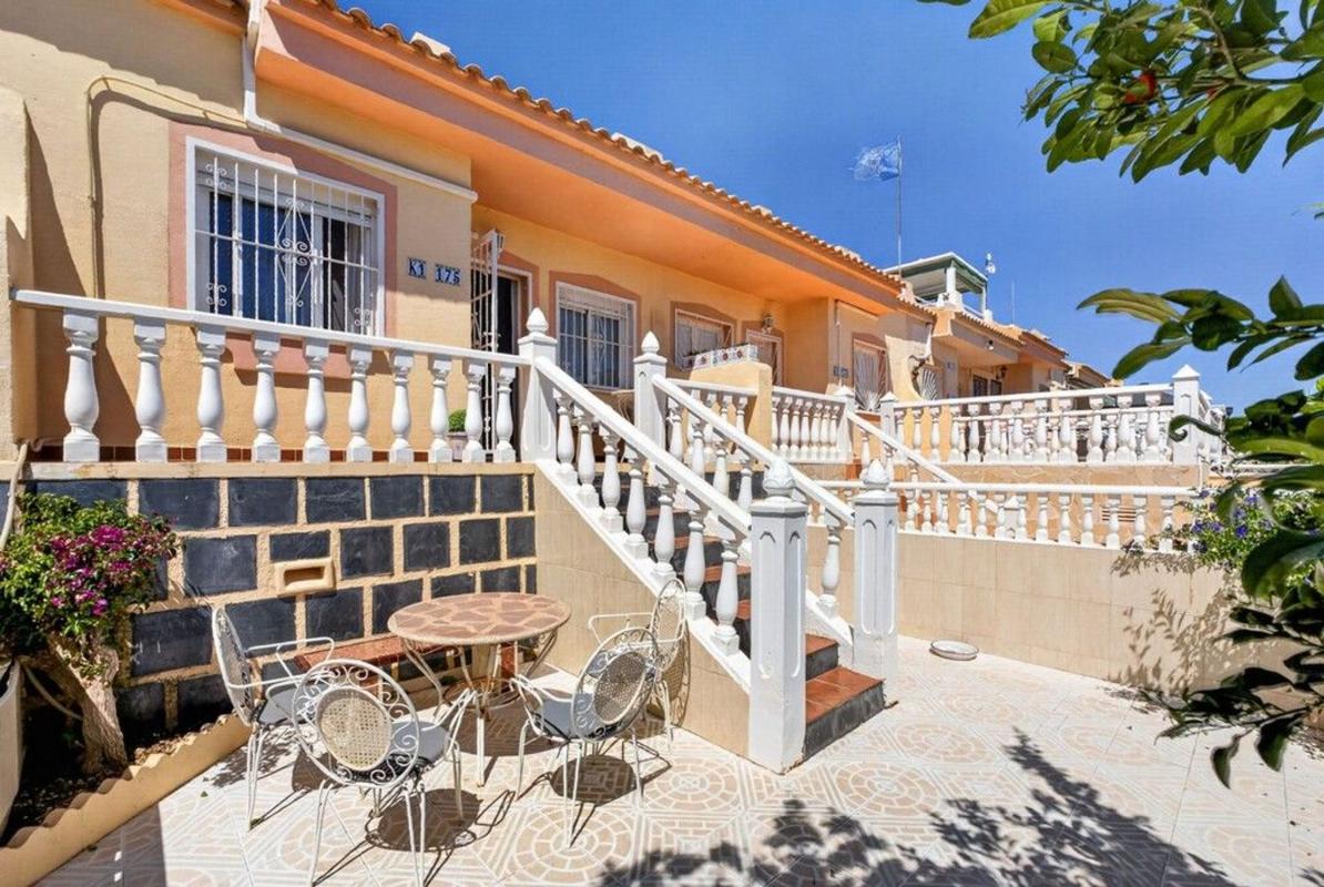Properties for sale and rent in Spain photo 3