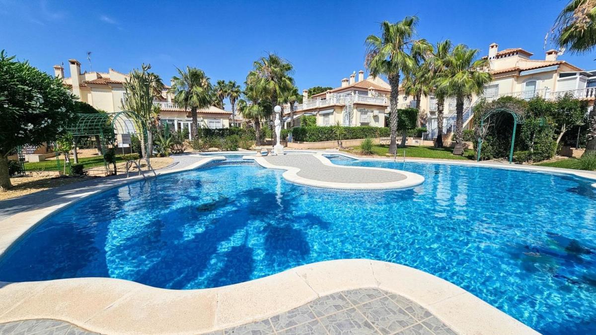 Properties for sale and rent in Spain photo 4