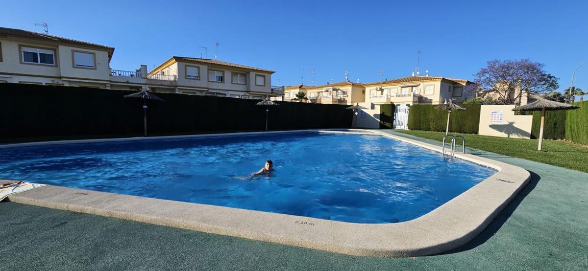 Venta de piso en Piso en Calle Niágara, 44, Playa Flamenca, Orihuela, Orihuela
 photo 2