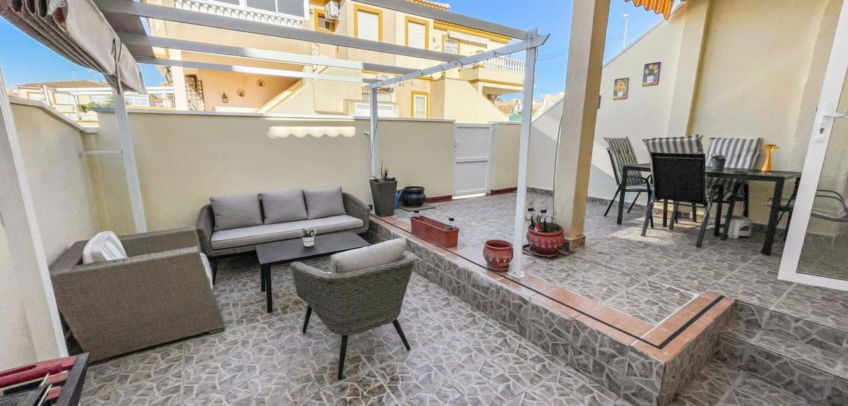 Properties for sale and rent in Spain photo 3