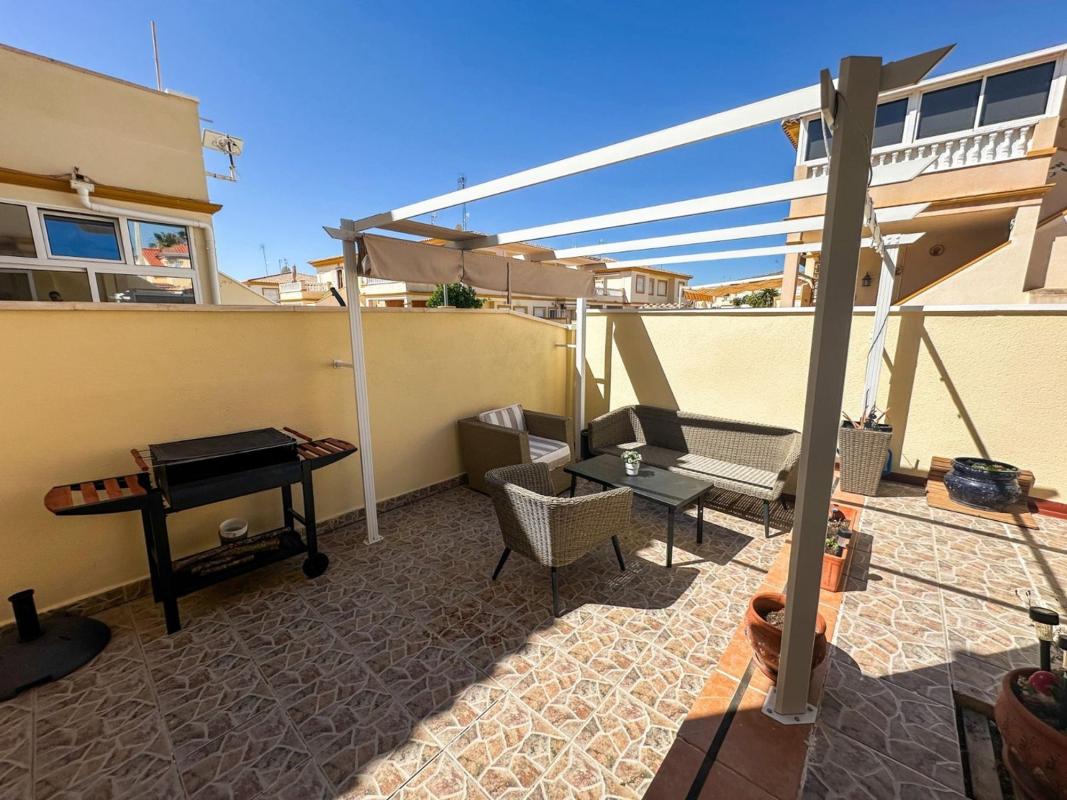 Sale of independent chalet in Casa o chalet en Playa Flamenca, Orihuela, Orihuela
photo 5