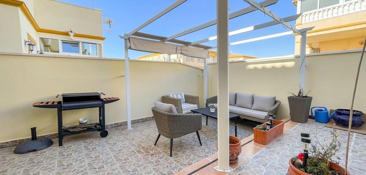 Properties for sale and rent in Spain photo 4