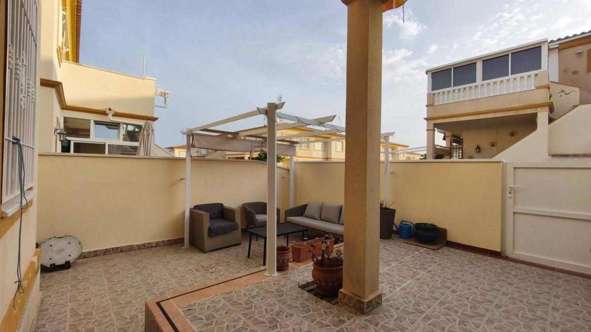Properties for sale and rent in Spain photo 4