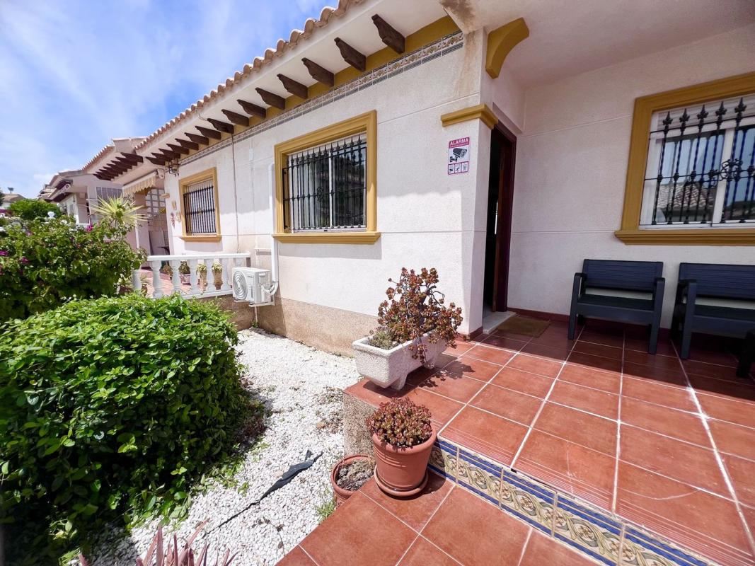 Properties for sale and rent in Spain photo 1