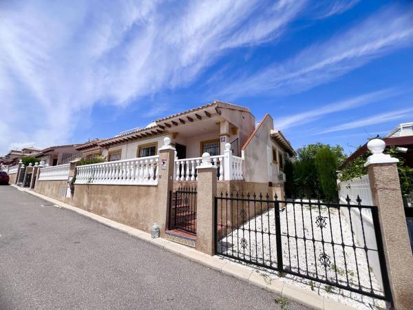 Chalet adosado en Calle Chile, Las Filipinas, Orihuela photo 2