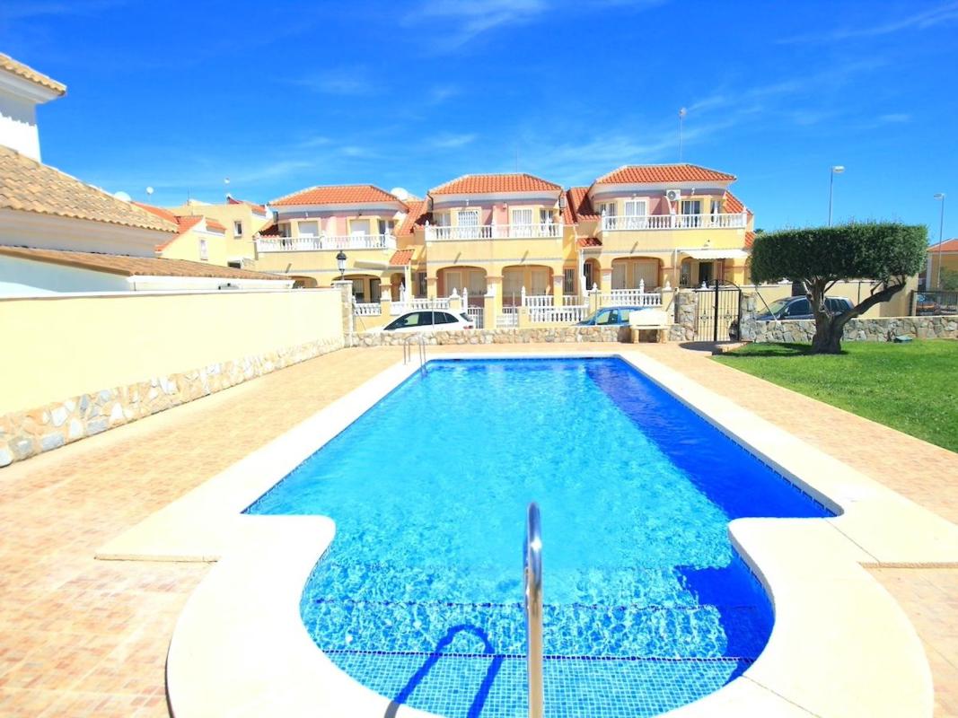 Properties for sale and rent in Spain photo 3