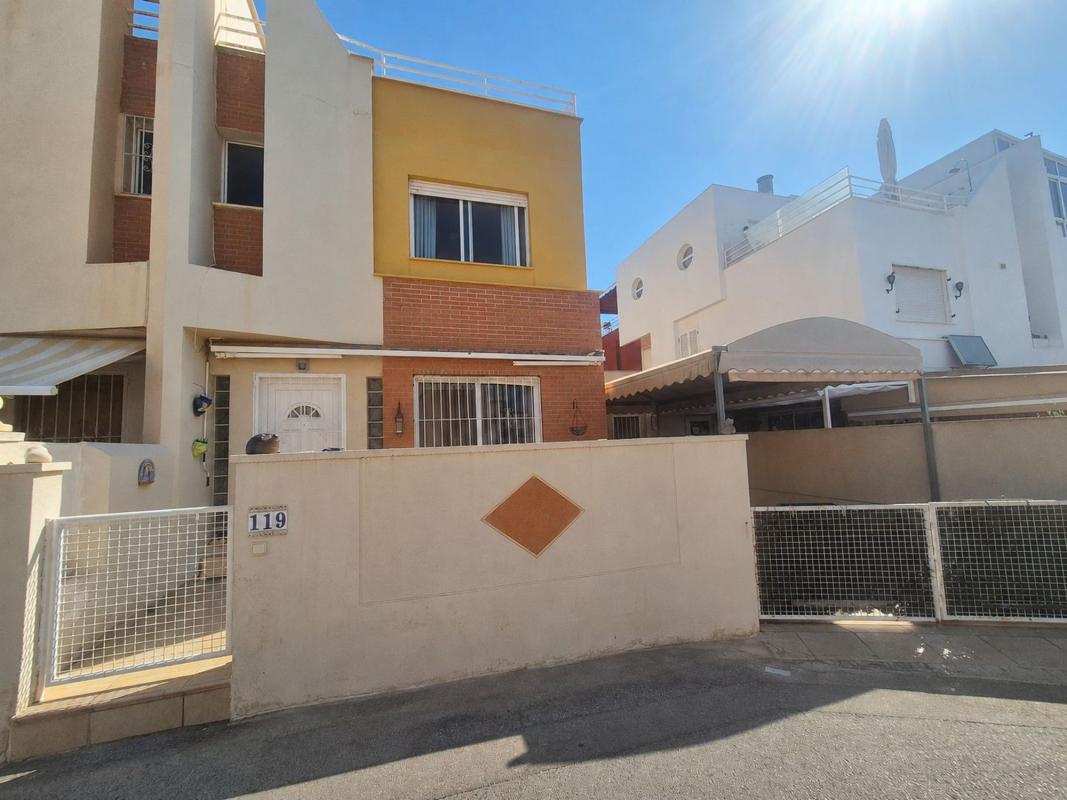 Properties for sale and rent in Spain photo 1