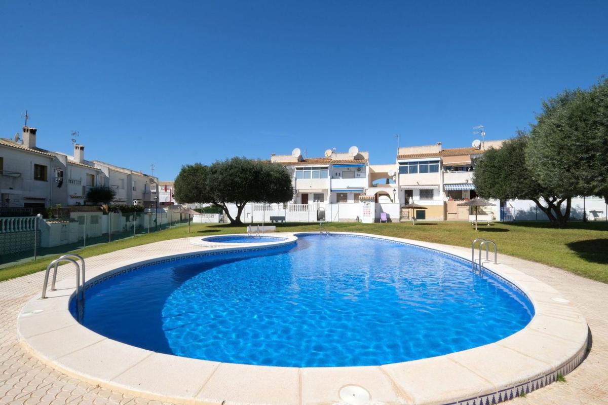 Properties for sale and rent in Spain photo 3