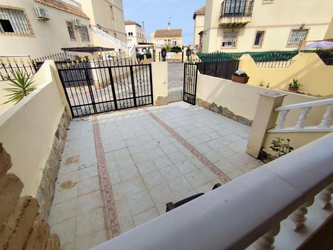 Properties for sale and rent in Spain photo 3