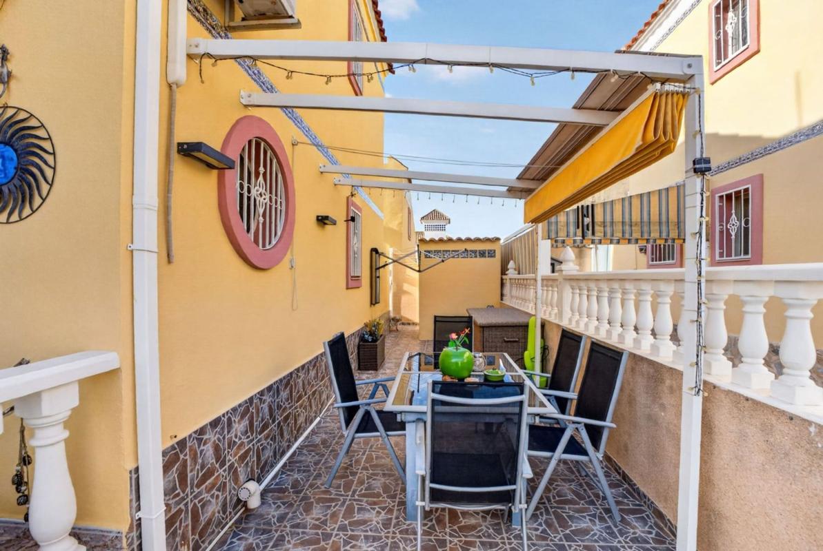 Properties for sale and rent in Spain photo 5