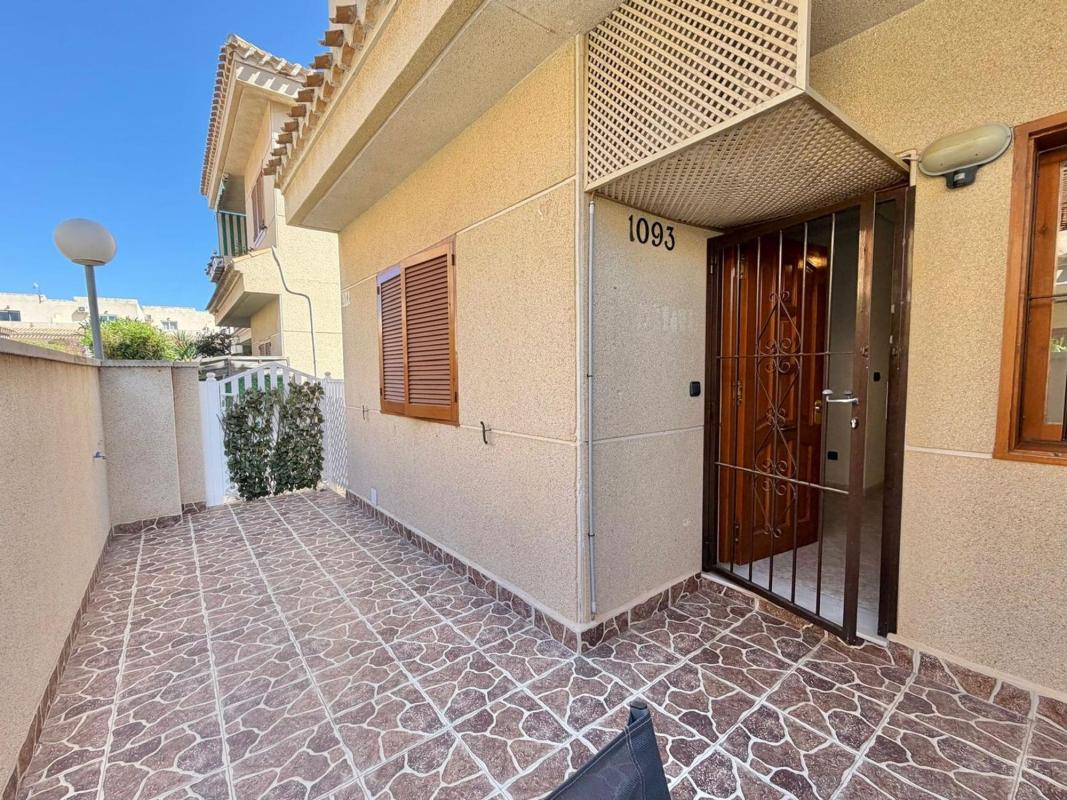 Properties for sale and rent in Spain photo 2