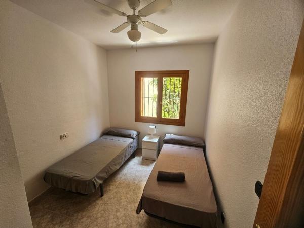 Chalet pareado en Calle Pintor Ribera, Playa Flamenca, Orihuela photo 4