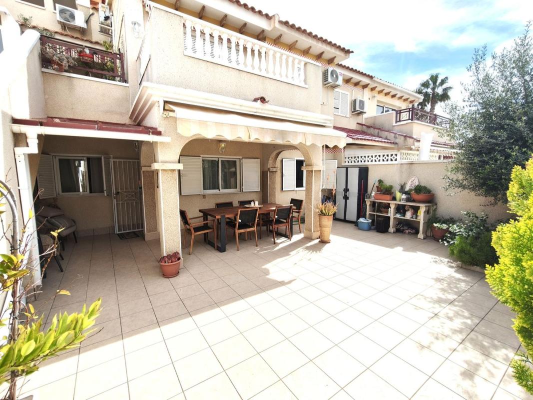 Properties for sale and rent in Spain photo 4
