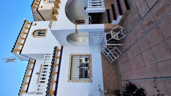Chalet adosado en Calle del Fénix, 7, La Chismosa, Orihuela thumbnail 1