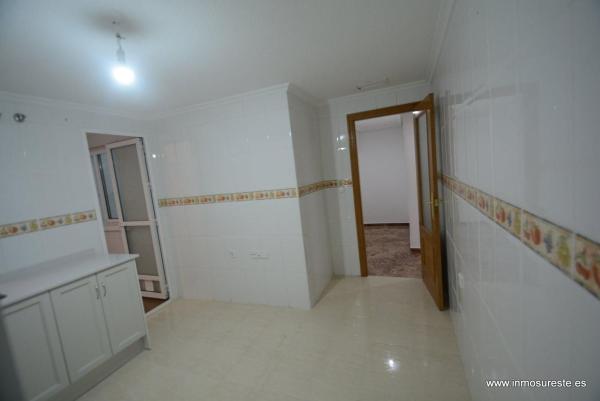 Продажа квартиры на Piso en Orihuela Ciudad, Orihuela, Ориуэла
 photo 2