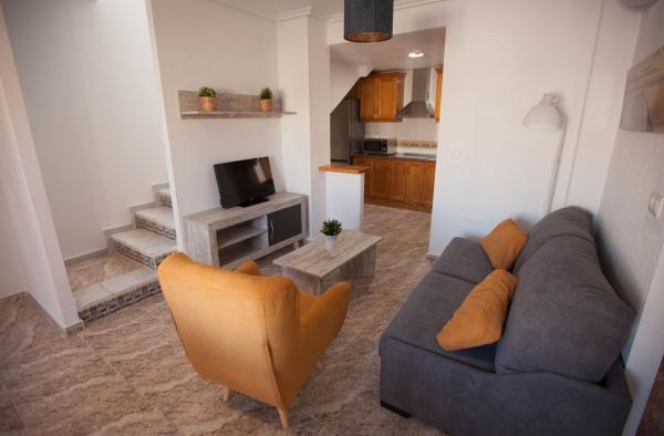 Chalet adosado en Calle Turquesa, 7, La Zenia, Orihuela photo 4