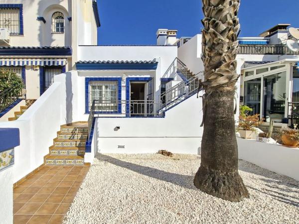 Casa o chalet independiente en Villamartín, Orihuela photo 1