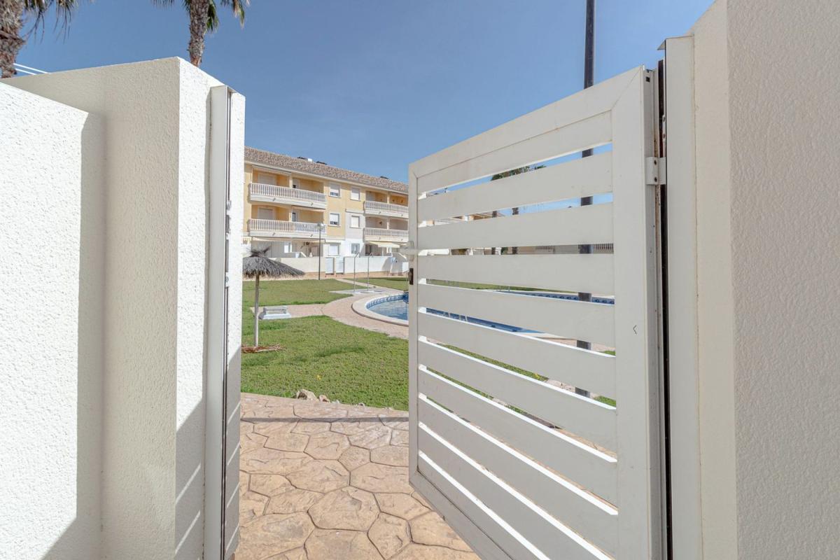 Sprzedaż niezależnego domku jednorodzinnego w Casa o chalet en Lomas de Cabo Roig, Orihuela, Orihuela photo 3