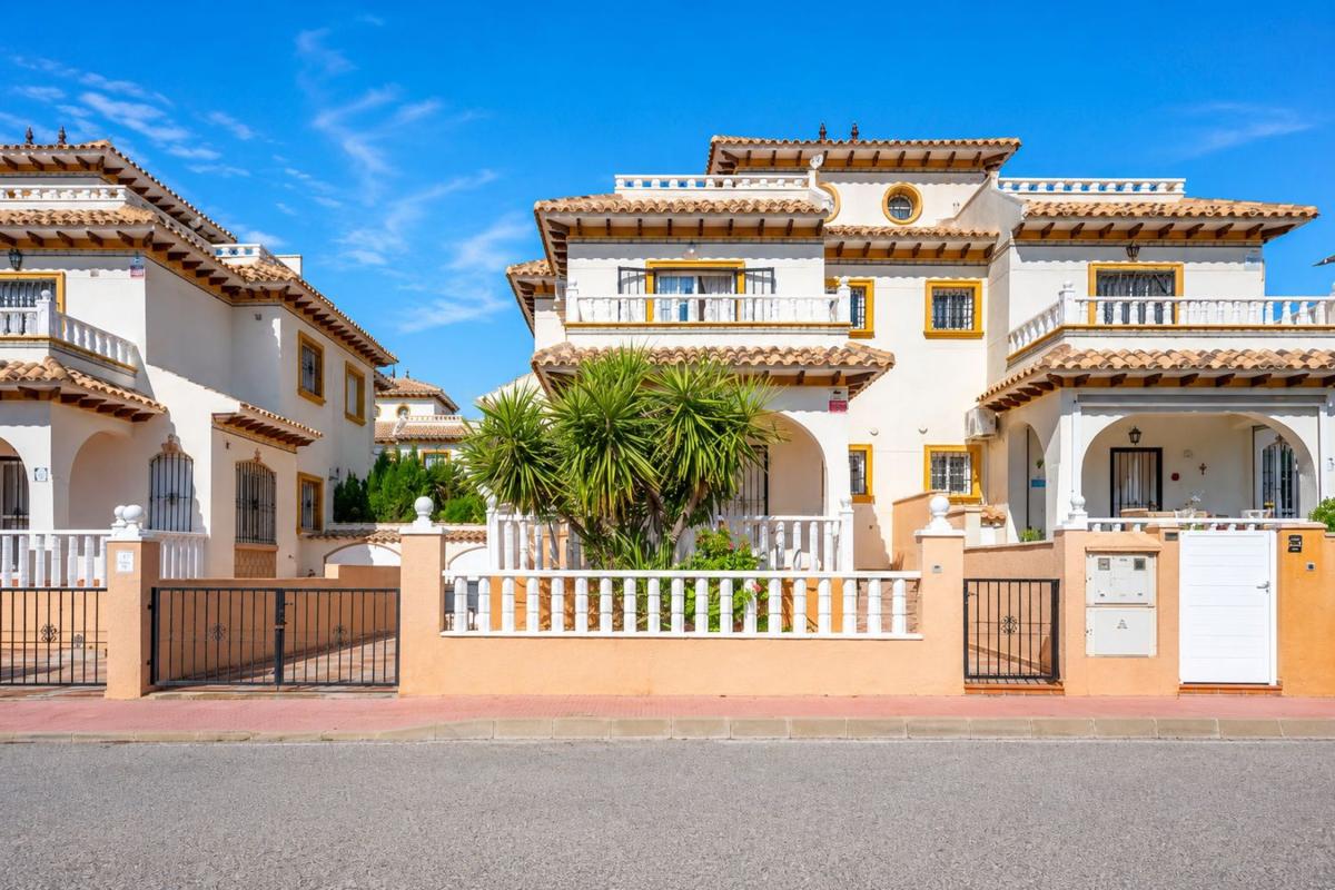 Properties for sale and rent in Spain photo 1