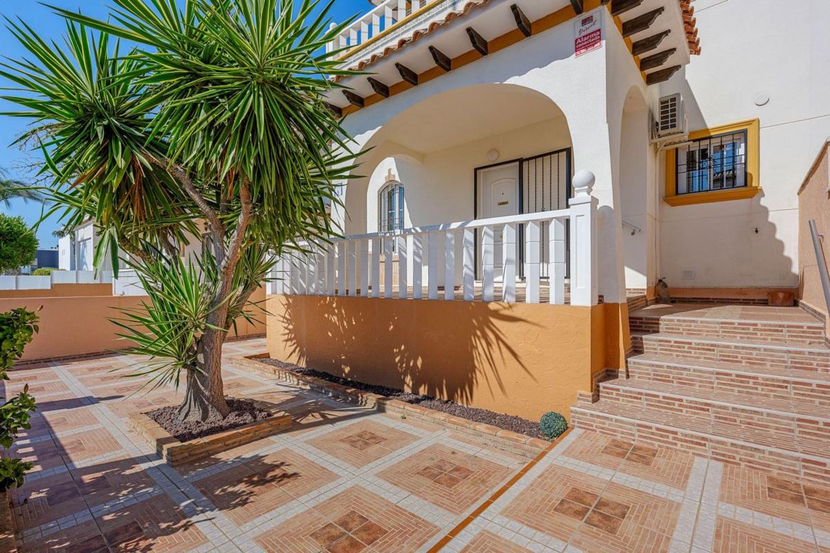 Properties for sale and rent in Spain photo 3