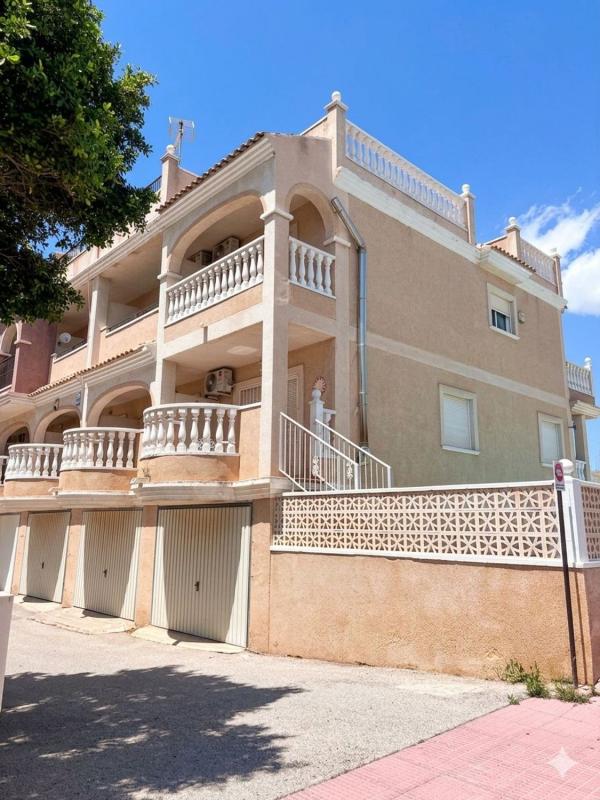 Properties for sale and rent in Spain photo 2