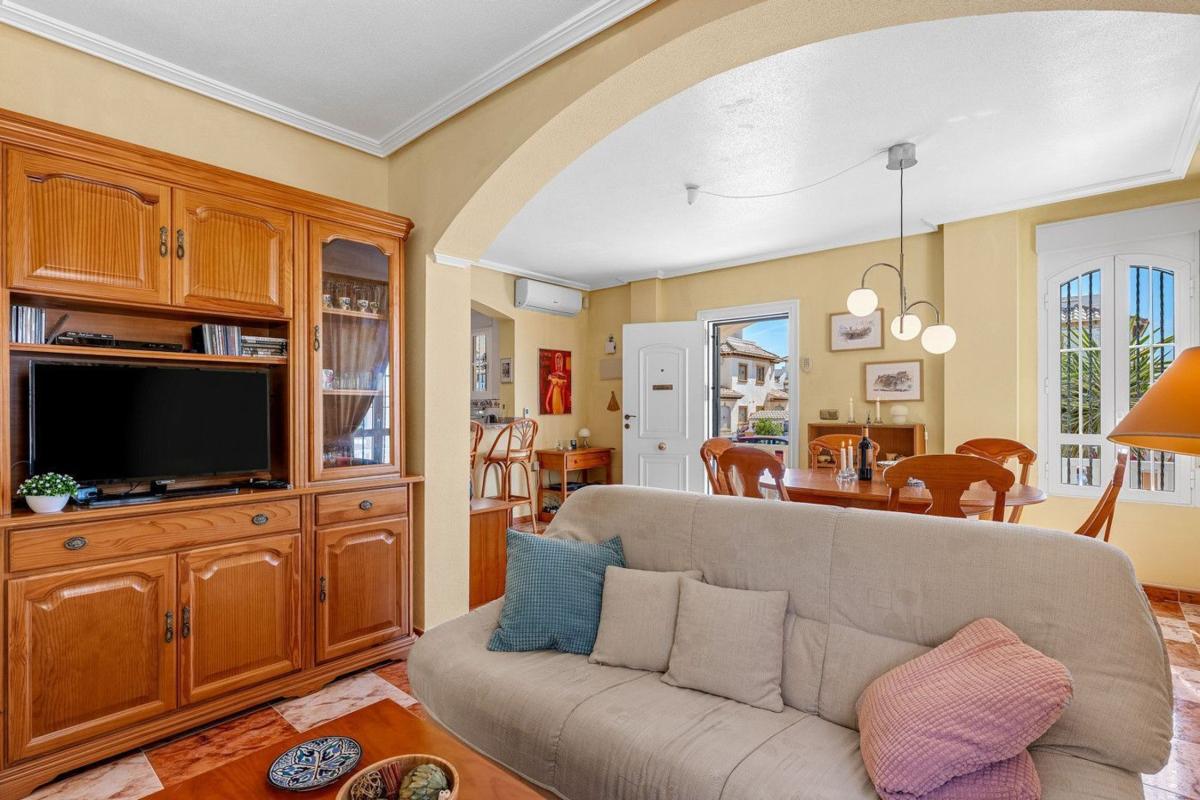 Properties for sale and rent in Spain photo 4
