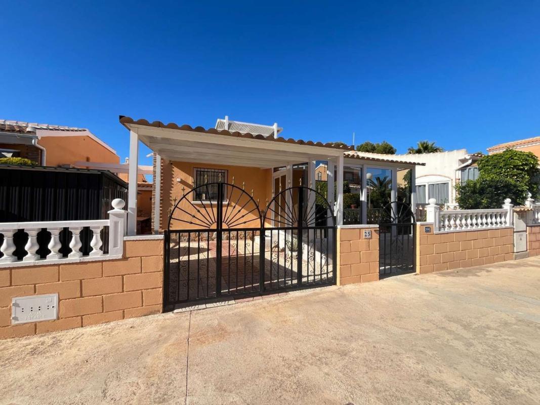 Properties for sale and rent in Spain photo 2
