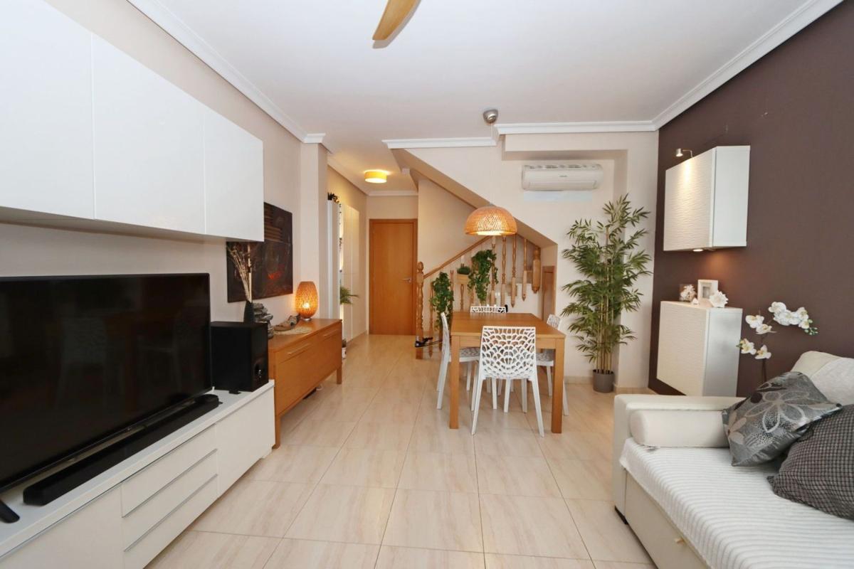 Properties for sale and rent in Spain photo 2