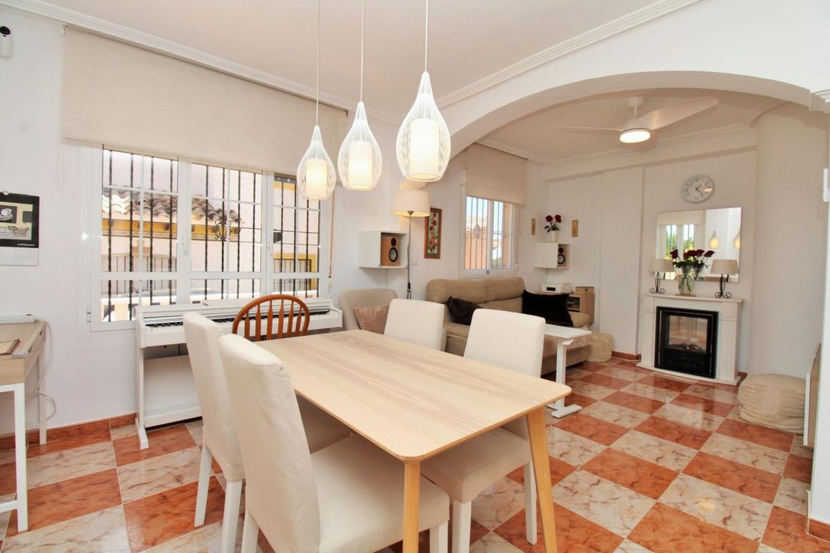 Properties for sale and rent in Spain photo 5
