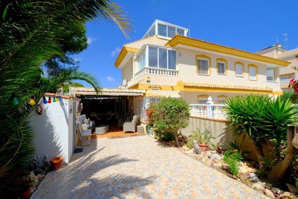 Chalet adosado en Villamartín, Orihuela photo 1