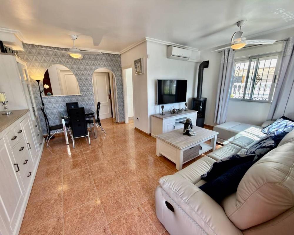 Properties for sale and rent in Spain photo 3