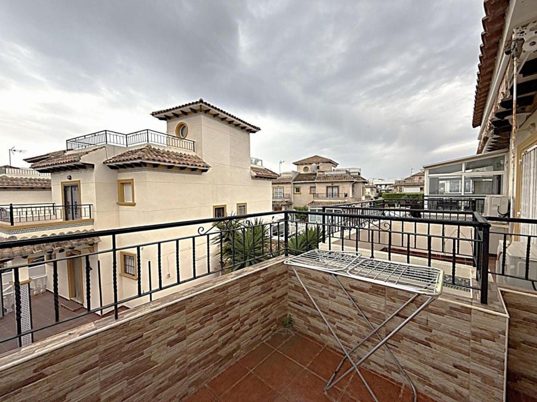 Sprzedaż duplexu w Dúplex en La Ciñuelica - Villa Rosa, Orihuela, Orihuela photo 3