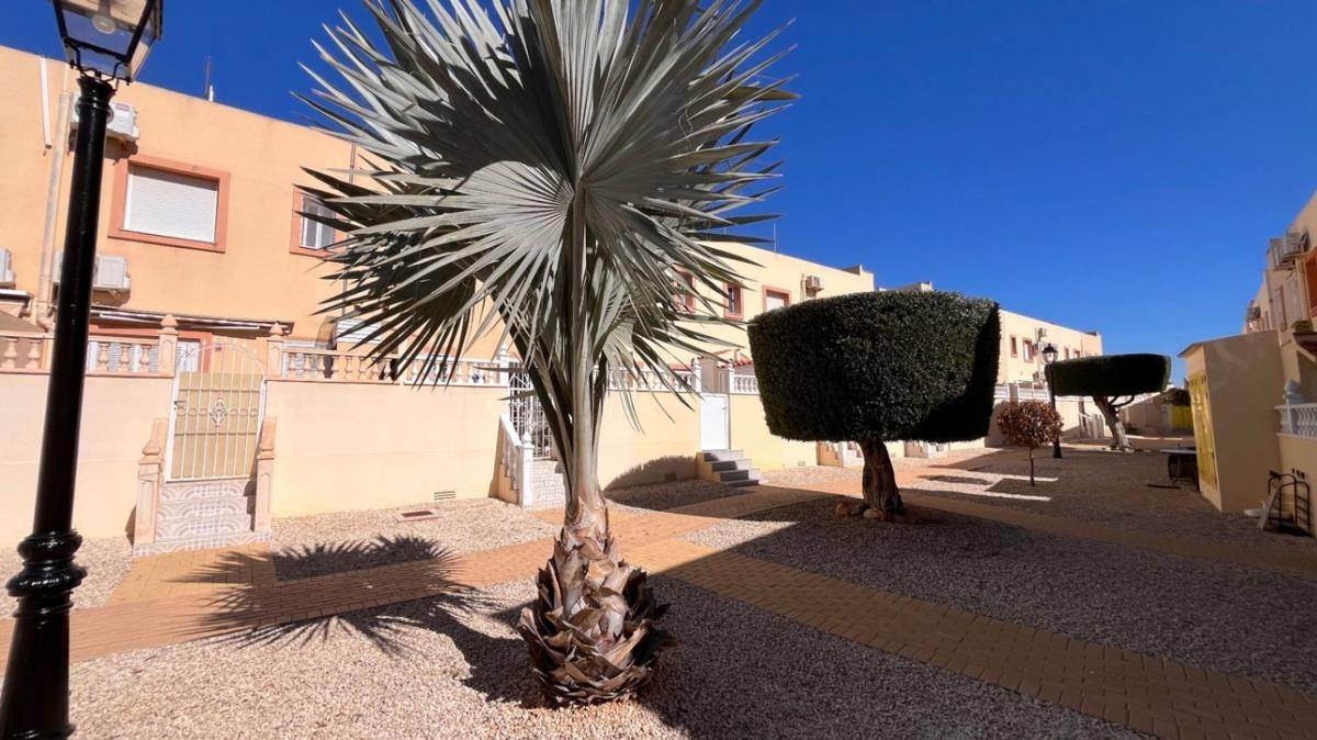 Sale of independent chalet in Casa o chalet en La Zenia, Orihuela, Orihuela
 photo 5