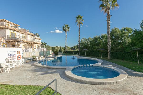 Chalet pareado en Playa Flamenca, Orihuela photo 4