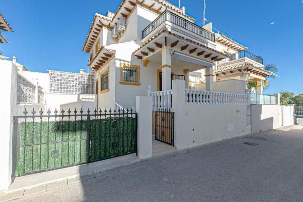 Chalet pareado en Calle Pica, 1, Playa Flamenca, Orihuela photo 1