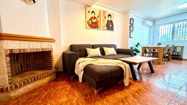 Chalet pareado en La Zenia, Orihuela thumbnail 1