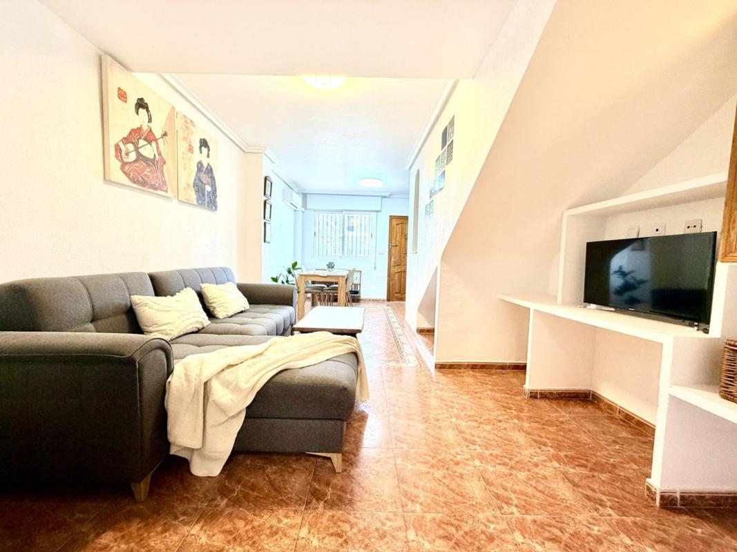 Properties for sale and rent in Spain photo 3