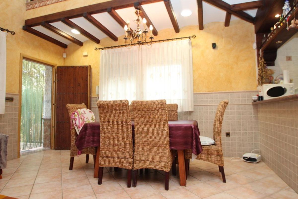 Propiedades en venta y alquiler en España photo 3