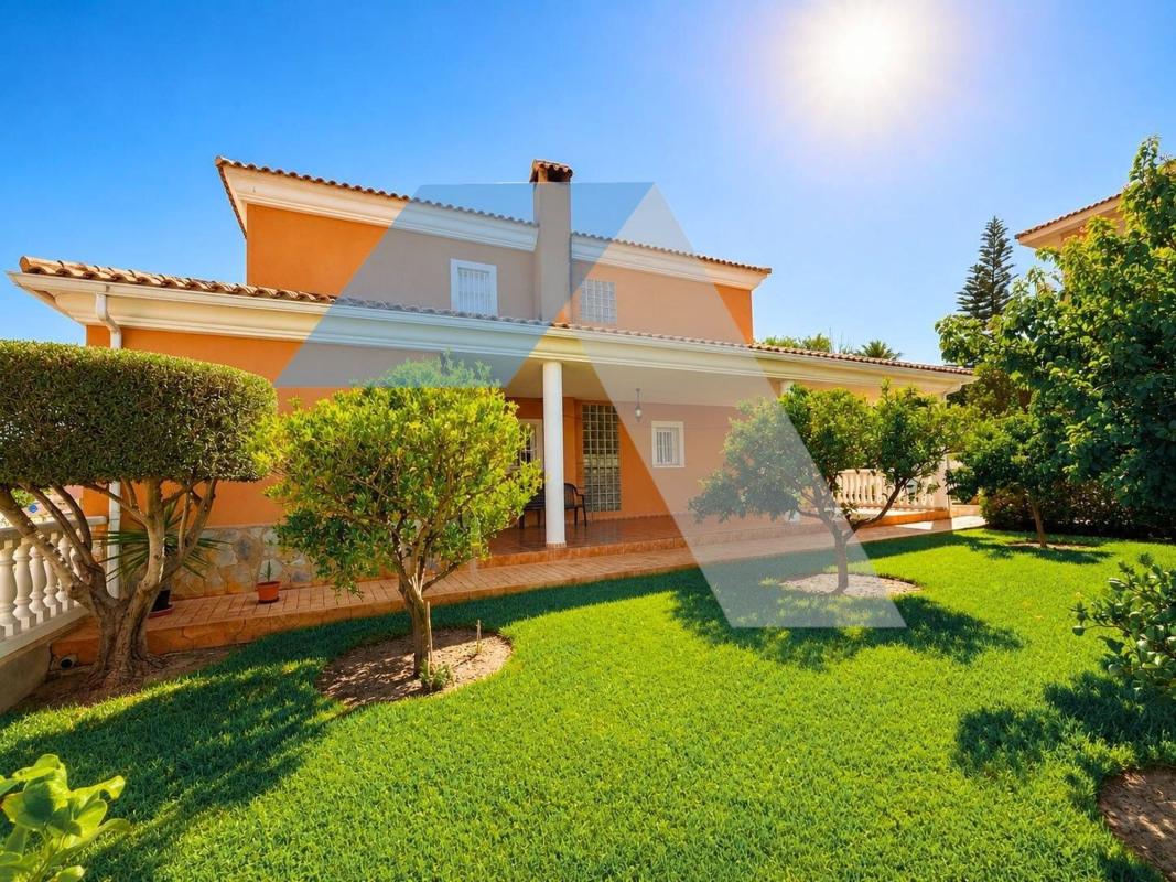 Properties for sale and rent in Spain photo 3