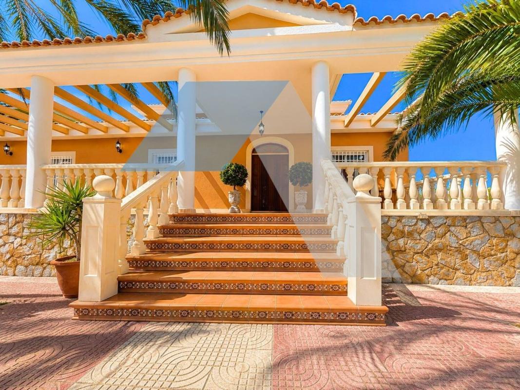 Properties for sale and rent in Spain photo 5