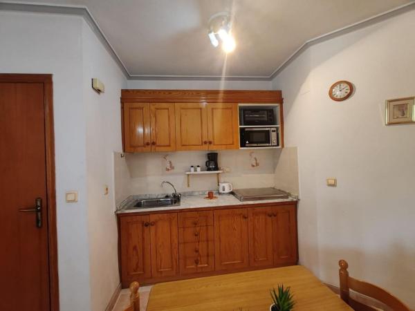 Venta de piso en Piso en Calle María Gil Vallejos, Avenida Habaneras - Curva de Palangre, Torrevieja, Torrevieja
thumbnail 1