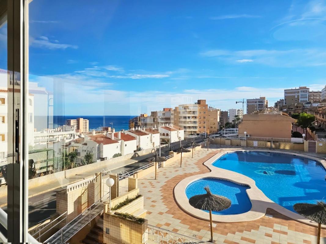 Продажа квартиры на Piso en Avenida Costa Blanca, 17, Arenales del Sol, Elche / Elx, Эльче / Эльх
photo 1