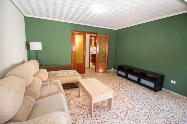 Venta de piso en Piso en Calle Vicente Blasco Ibáñez, Las Piscinas Naturales, Torrevieja, Torrevieja
photo 1